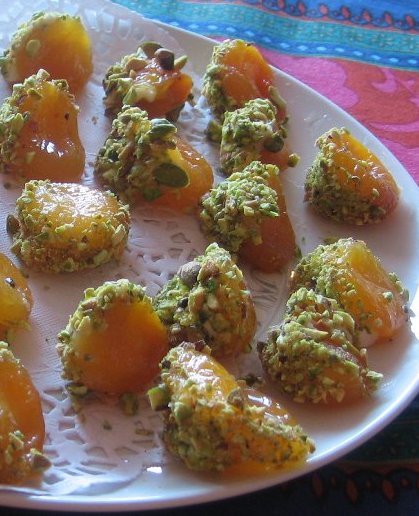 Apricots with Mascarpone and Pistachios Recipe