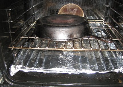 Self Cleaning Oven for Cast Iron Pan