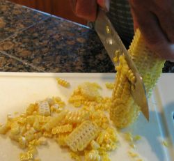 Cutting off corn kernels