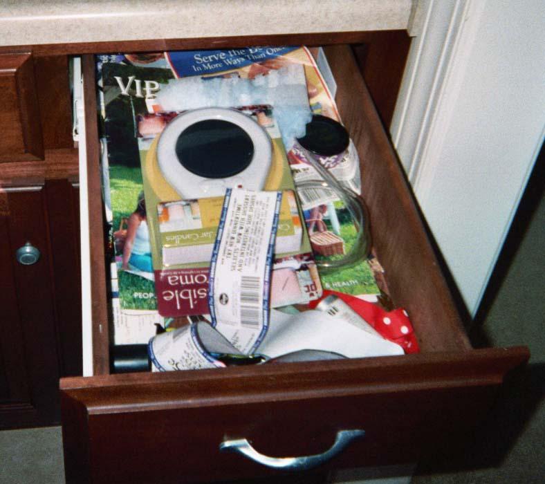 Organizing Junk Drawer, Whats Cooking America