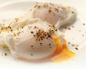 How To Poach Eggs Using Egg Rings 