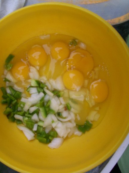 Dutch oven scrambled eggs