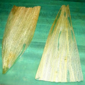 2 corn husks