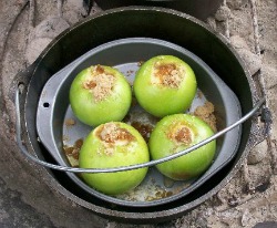 Dutch Oven Baked Caramel Apples