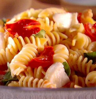 close up image of Caprese Pasta 