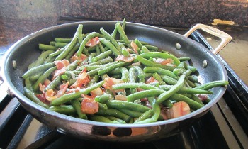 Mom's Country-Style Green Beans