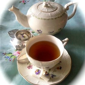 tea kettle and tea pot at an afternoon tea setting